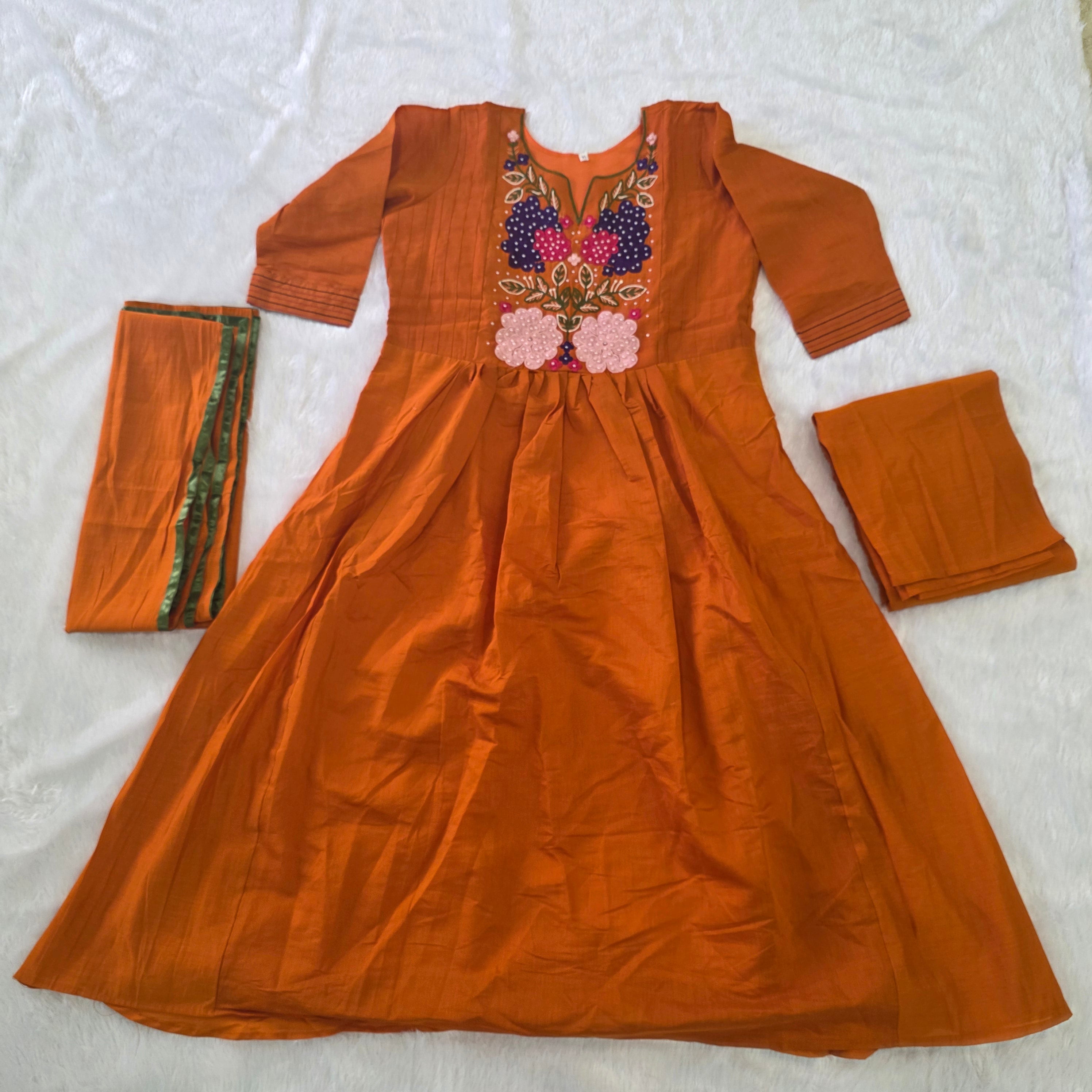 Mulchanderi 3 Piece Set