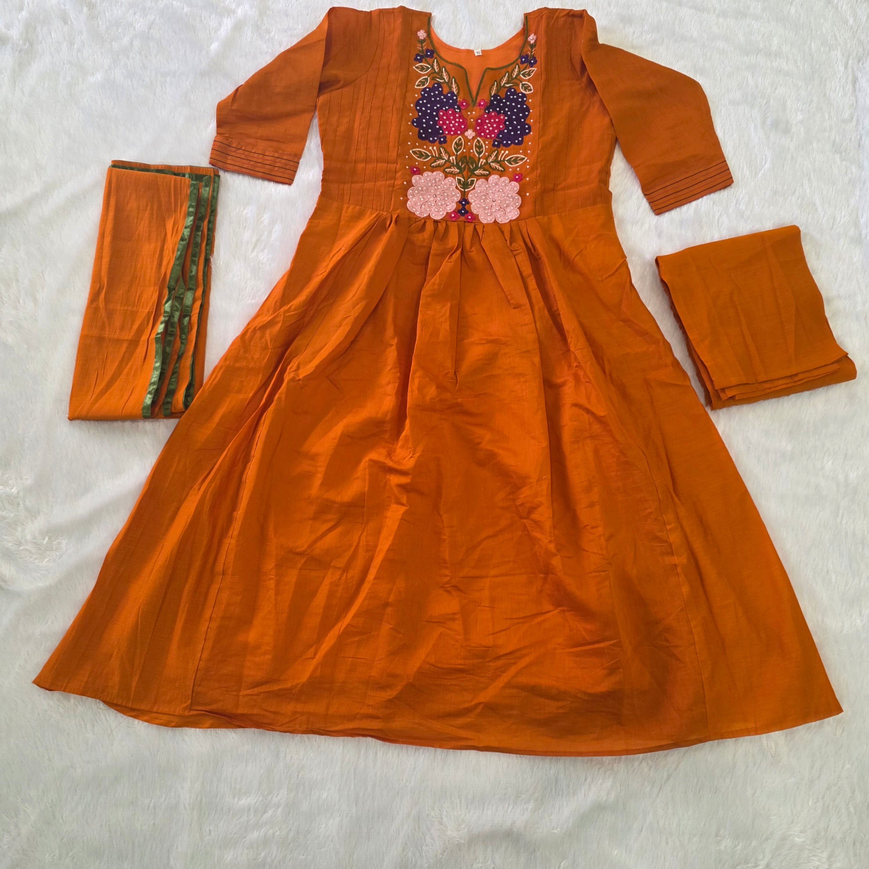 Mulchanderi 3 Piece Set