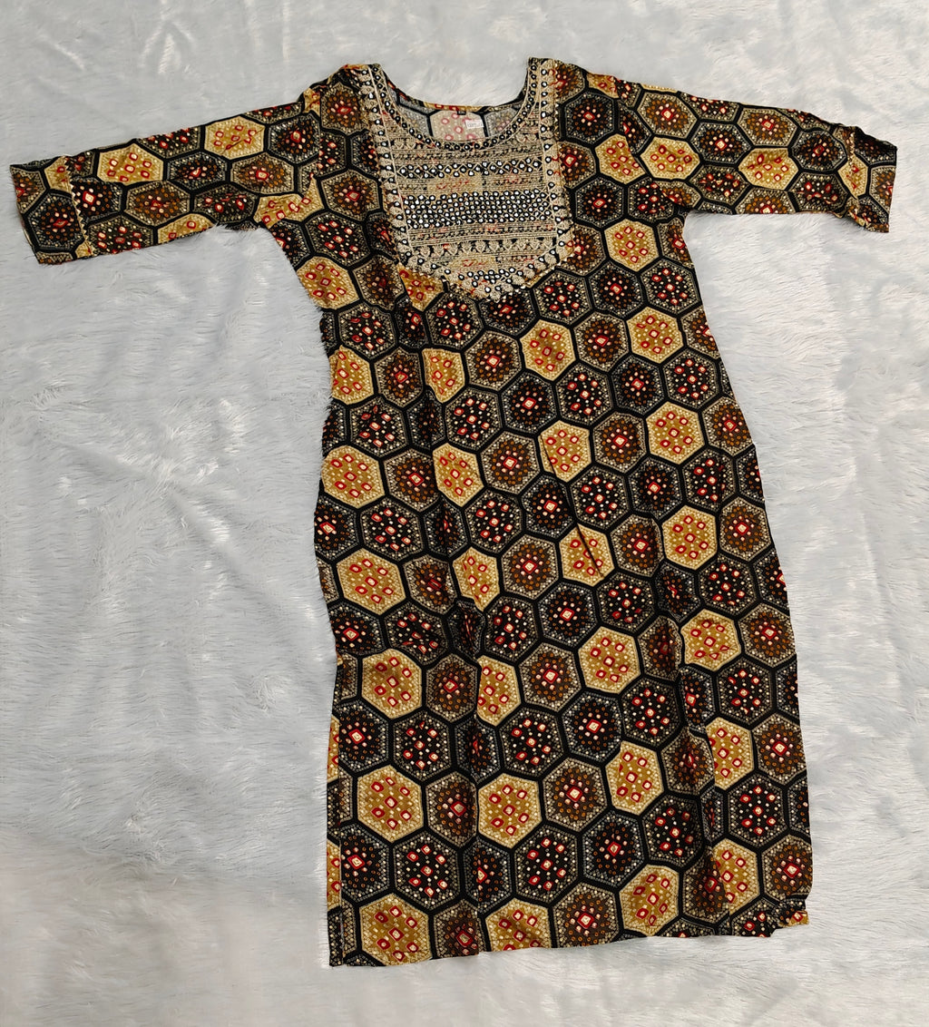 Black Kurti
