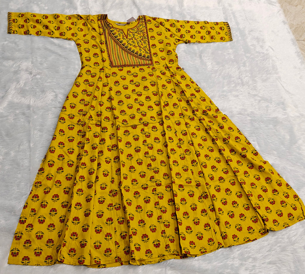 💛 Elegant Printed Long Frock