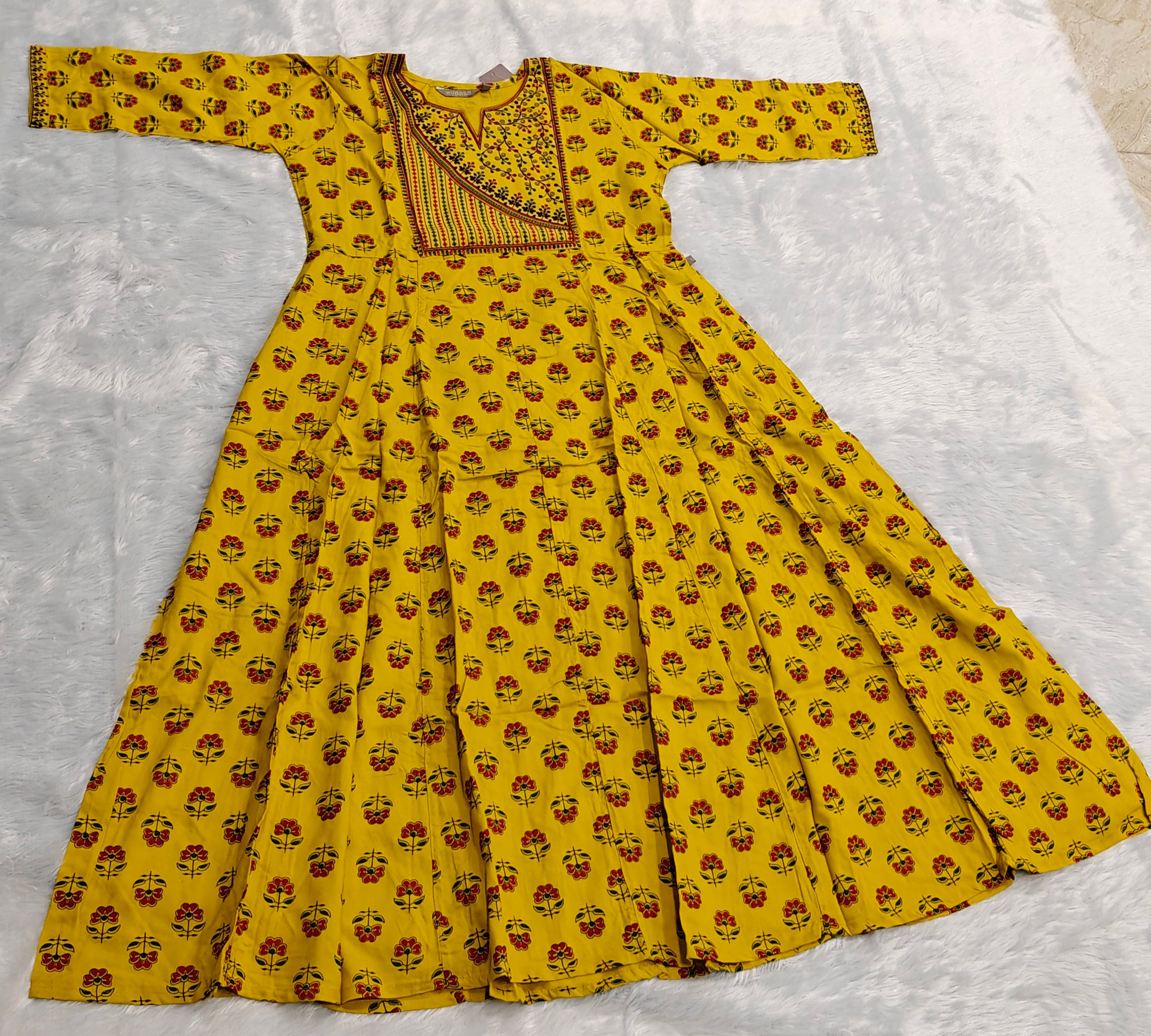 💛 Elegant Printed Long Frock